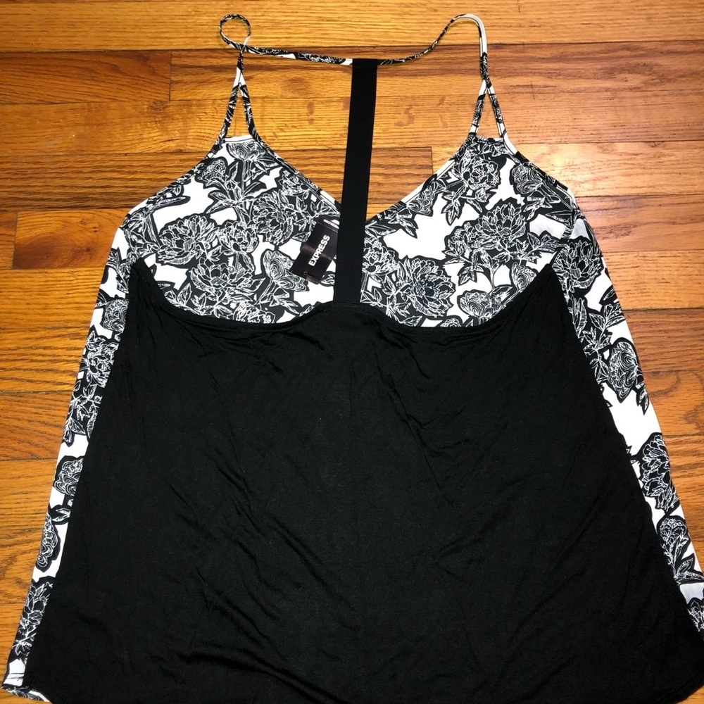 NWT Express Top - Picture 2 of 4